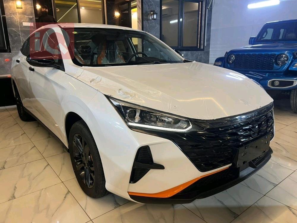 دۆنگ فینگ شاین